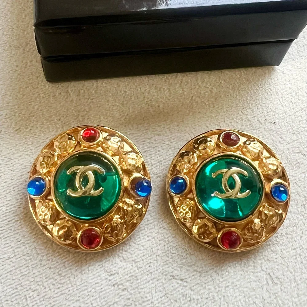 Rare 💎✨Chanel Vintage 24k Gold plated and Multicolor Round Earrings